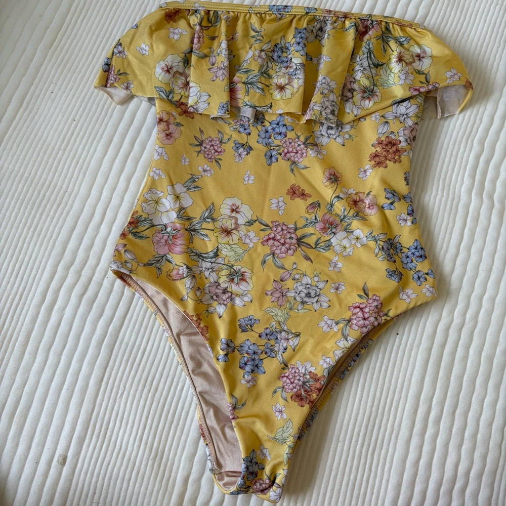 LA Hearts Floral Ruffled Bandeau Yellow Bathing Suit